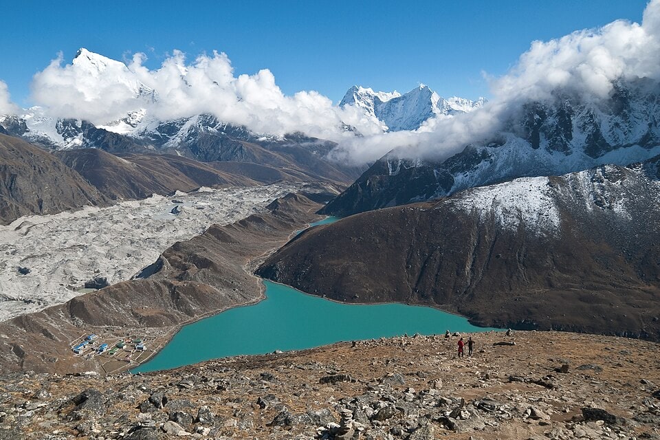 gokyo lake trekking